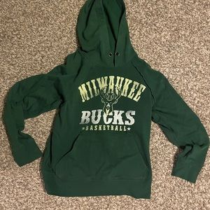 Milwaukee bucks women’s sweatshirt
